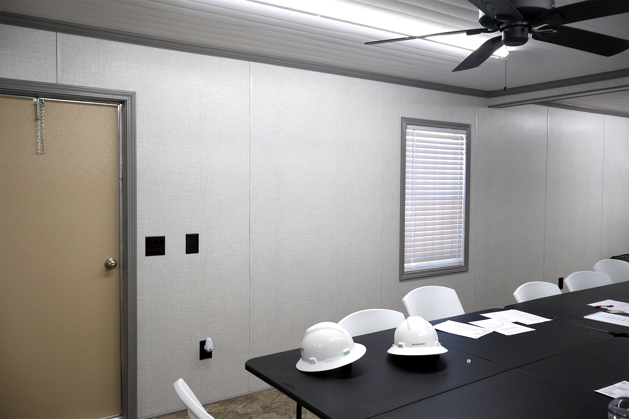 stallion office trailer interior